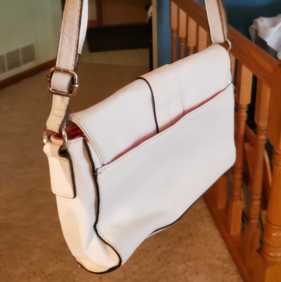 Cosmopolitan White Crossbody/Shoulder Bag - Picture 2 of 3